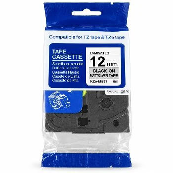 Laminiran trak za označevanje KZe-M931, 12 mm x 8 m, črn na mat srebrni podlagi (TZ/TZe), KZe-M931, laminiran trak, trak za označevanje, 12 mm x 8 m, črn na mat srebrni podlagi, TZ, TZe, ugodno, ceneje, prihranek, lokalno, Ljubljana