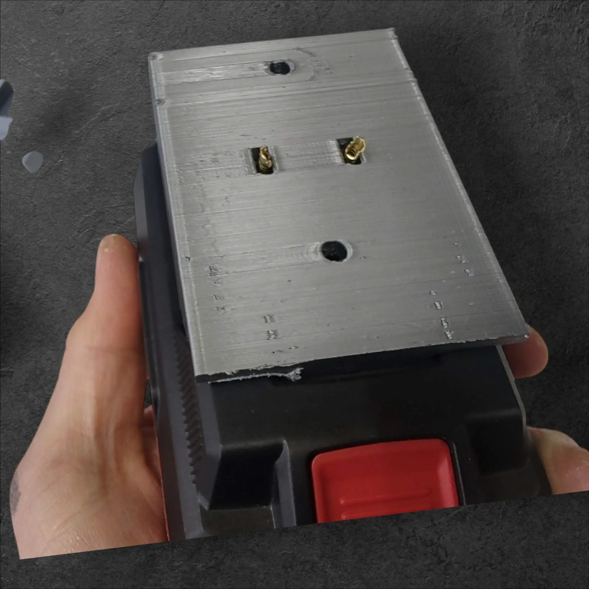 3D natisnjen konektor za parkside akumulatorje, ceneje, ugodno, prihranek, lokalno, Ljubljana, 3D konektor za Parkside akumulatorje, PET material, vzdržljiv konektor, akumulator adapter, trden 3D tisk