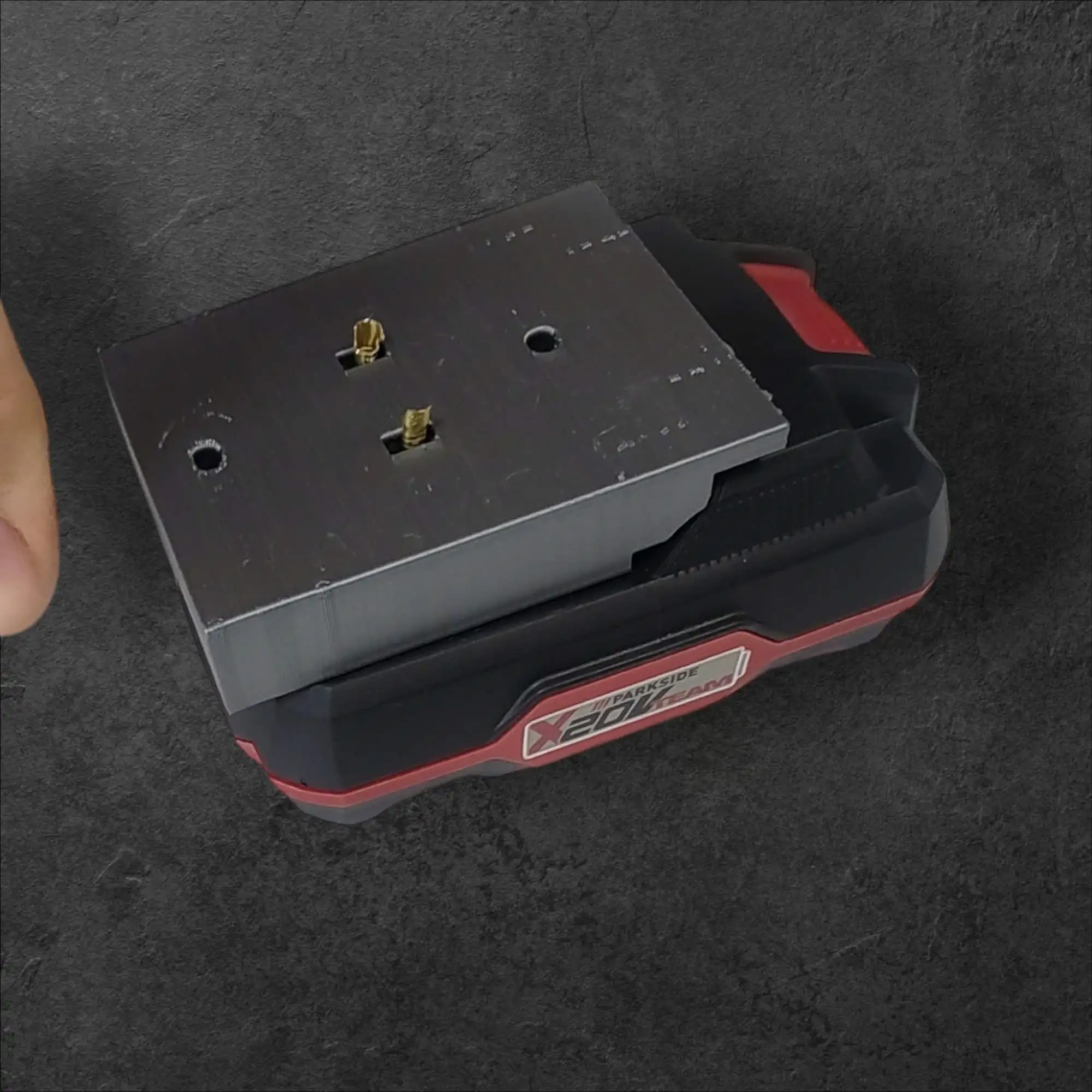 3D natisnjen konektor za parkside akumulatorje, ceneje, ugodno, prihranek, lokalno, Ljubljana, 3D konektor za Parkside akumulatorje, PET material, vzdržljiv konektor, akumulator adapter, trden 3D tisk