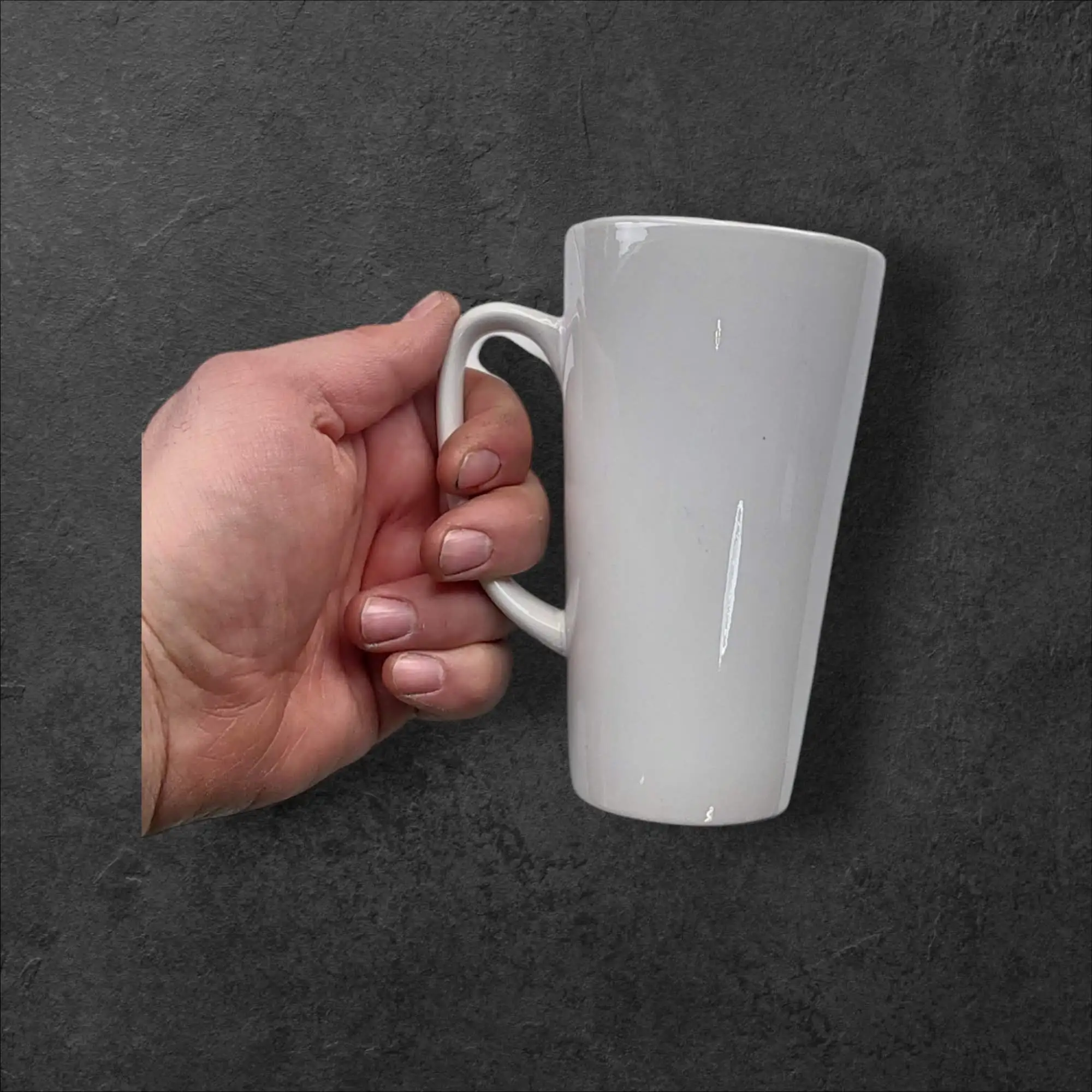 Bela konična skodelica 500mL (17 OZ), white cone mug,bela konična skodelica,konična skodelica,bela konična skodelica, keramična skodelica 500mL, ceneje, ugodno, prihranek, lokalno, ljubljana, tisk na skodelice, promocijska darila, sublimacija