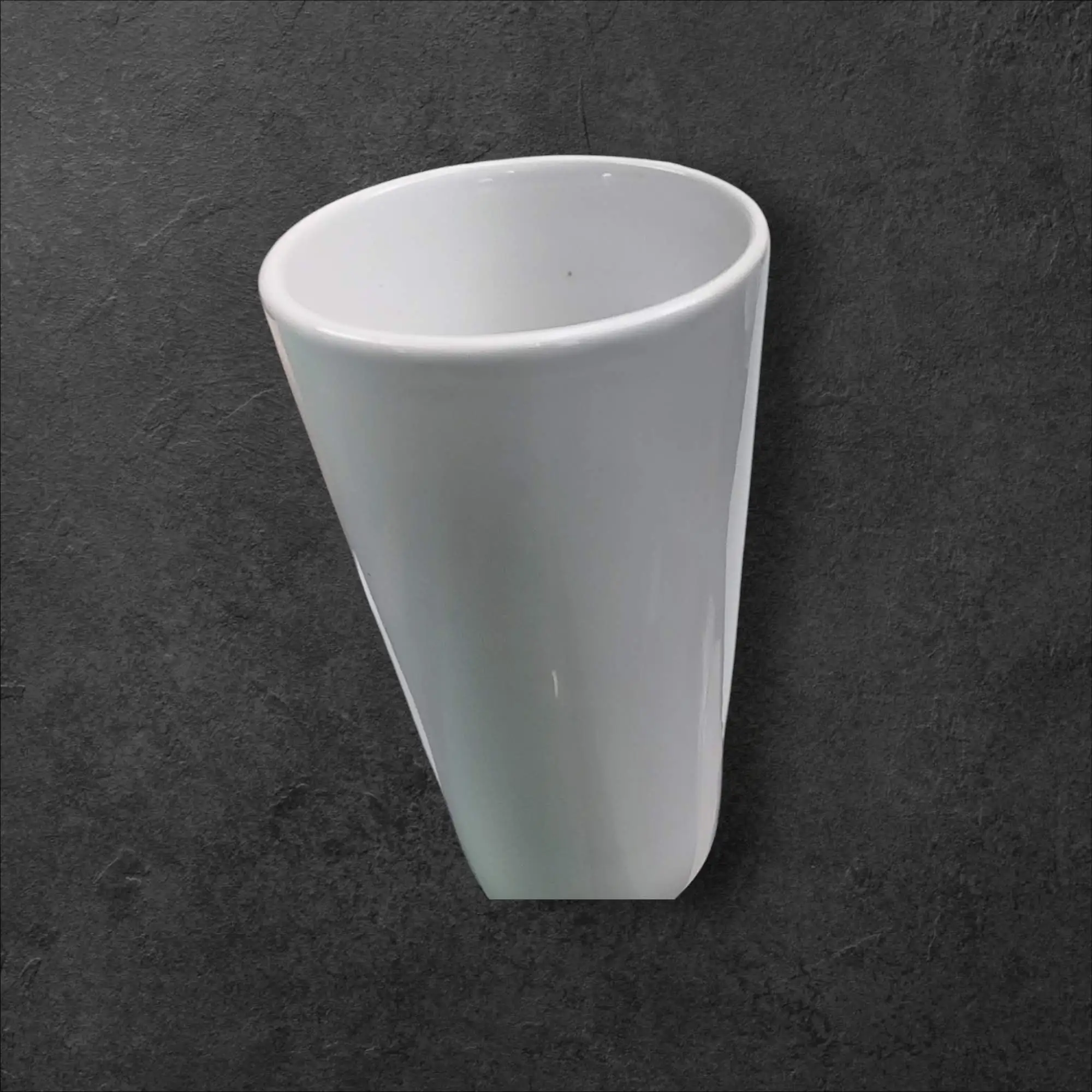 Bela konična skodelica 500mL (17 OZ), white cone mug,bela konična skodelica,konična skodelica,bela konična skodelica, keramična skodelica 500mL, ceneje, ugodno, prihranek, lokalno, ljubljana, tisk na skodelice, promocijska darila, sublimacija