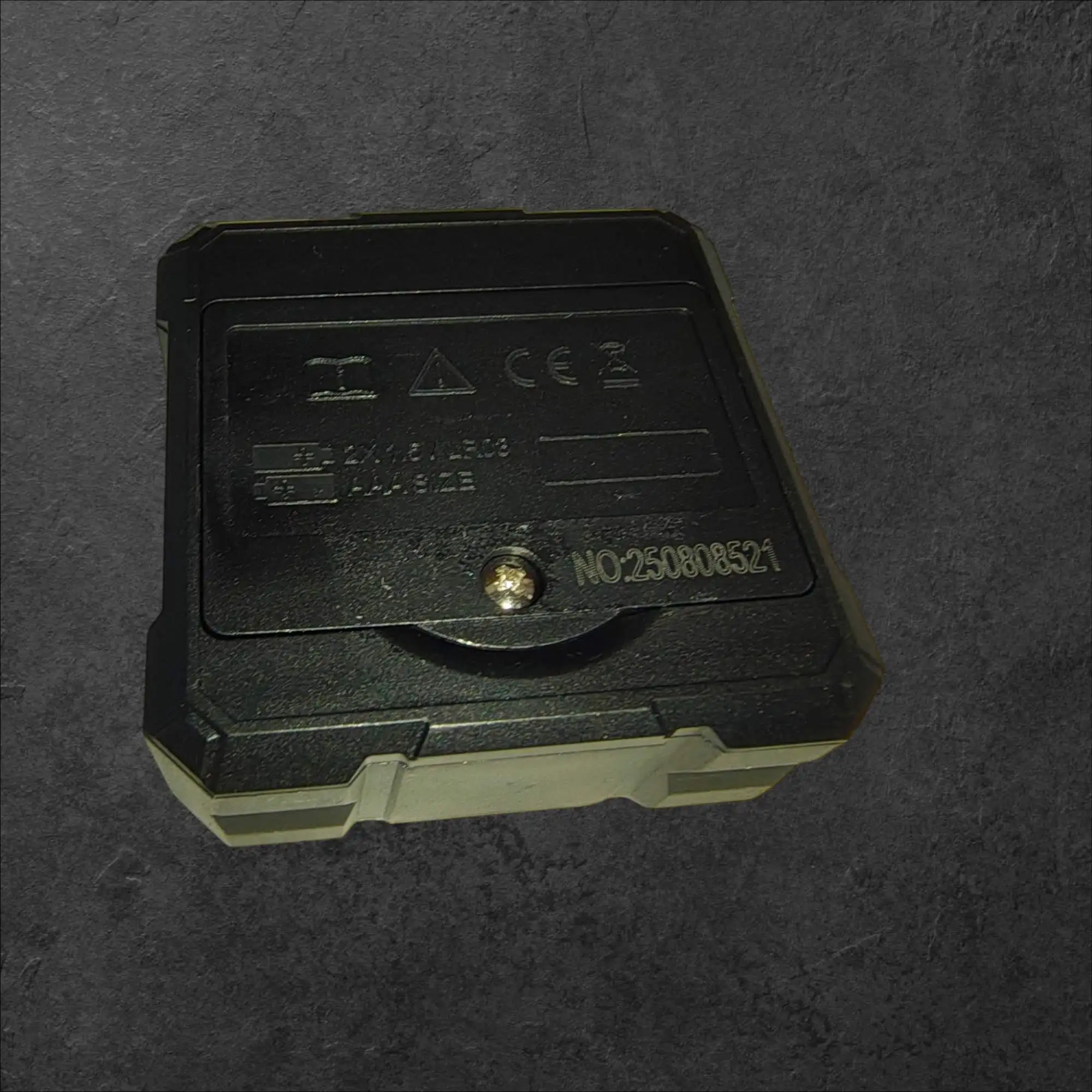 Digitalni kotomer za obrtnike in hobby zelena led osvetlitev, digitalni kotomer, zelena LED osvetlitev, digitalni inclinometer, merjenje kota, mizarji Ljubljana, varjenje pločevine, ceneje, ugodno, prihranek, lokalno, Ljubljana