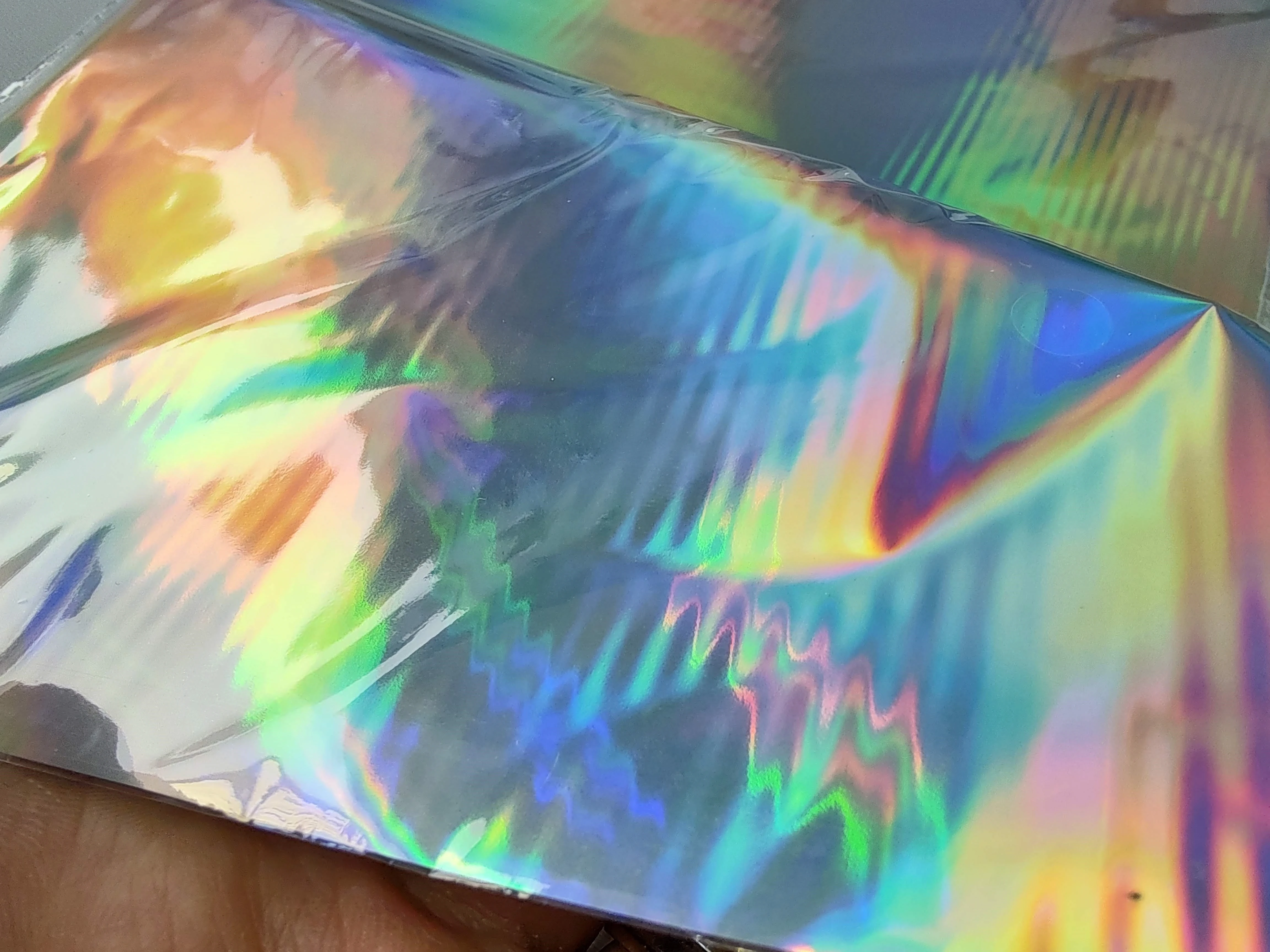 Folija srebrna hologramska metalizirana za tisk z laserskim tiskalnikom 50pol A4, holografic,holo,folija, hologram