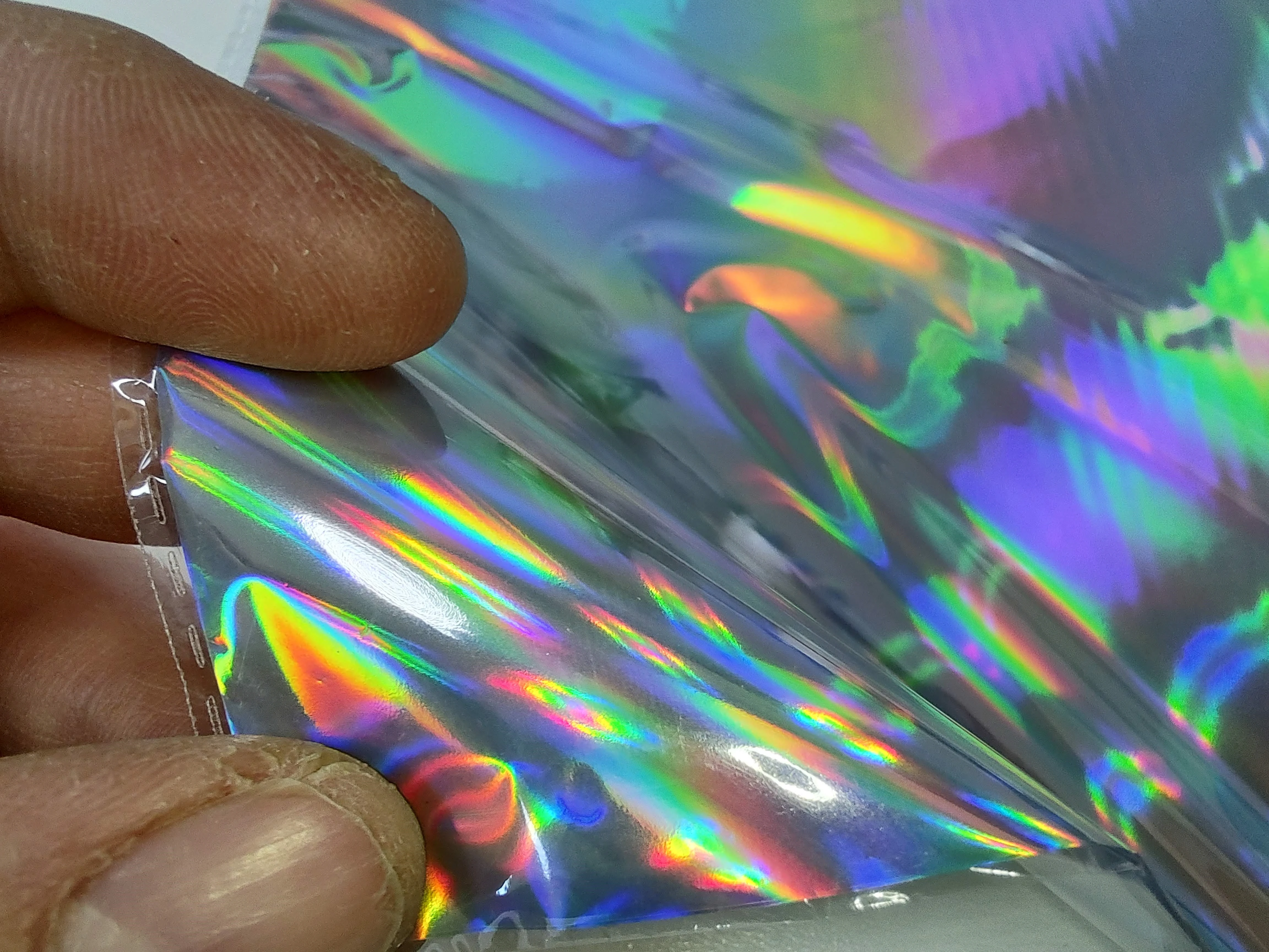 Folija srebrna hologramska metalizirana za tisk z laserskim tiskalnikom 50pol A4, holografic,holo,folija, hologram