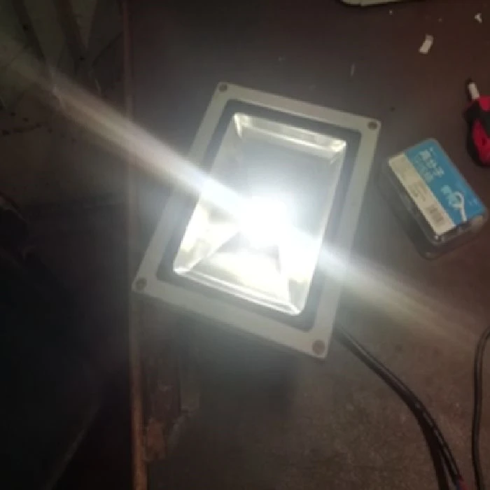 LED čip 50W cold white svetloba 30V-36V DC 5500lm, ceneje, ugodno, prihranek, lokalno, Ljubljana, LED čip 50W, Cold White, 30V-36V DC, 5500lm, reflektor, zamenjava LED, energetsko učinkovito, dolga življenjska doba, reciklaža napajalnikov, ekološka rešitev, kakovostna osvetlitev