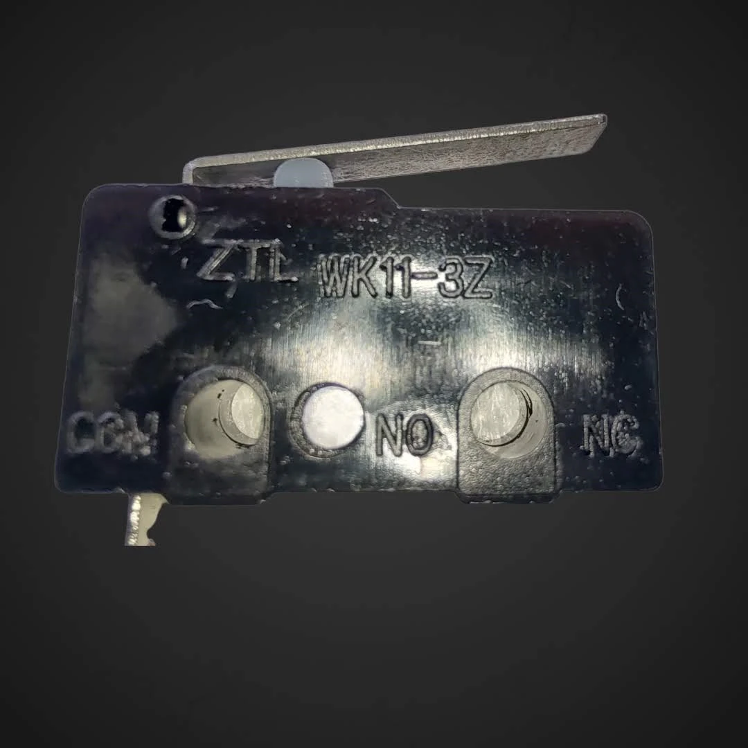 Mikro stikalo z ravno kratko ročico 250VAC 5A, mikrostikala, industrijska avtomatizacija, robotika, tehnične specifikacije, visoka kakovost, zanesljivo delovanje, Svet črnil, Ljubljana, potrošni materiali, produktivnost