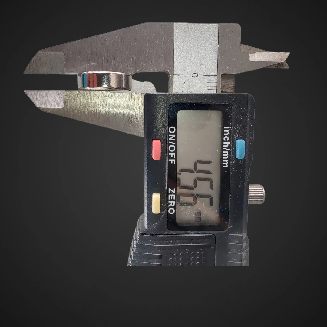 Močan NdFeB magent okrogel 15mm x 5mm neodymium magnet, neodimijev magnet, ugodno, prihranek, močan magnet, trajnost, Ljubljana, Svet črnil, ekonomija, ekologija