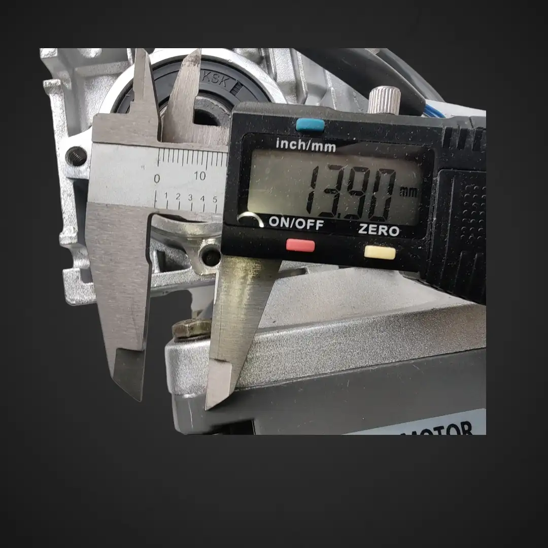 Indukcijski motor 120W 220V AC z reduktorjem 55RPM in regulatorjem, indukcijski motor Ljubljana, motor z reduktorjem ugodno, regulator hitrosti ceneje, prihranek proizvodnja, lokalno podjetje Ljubljana