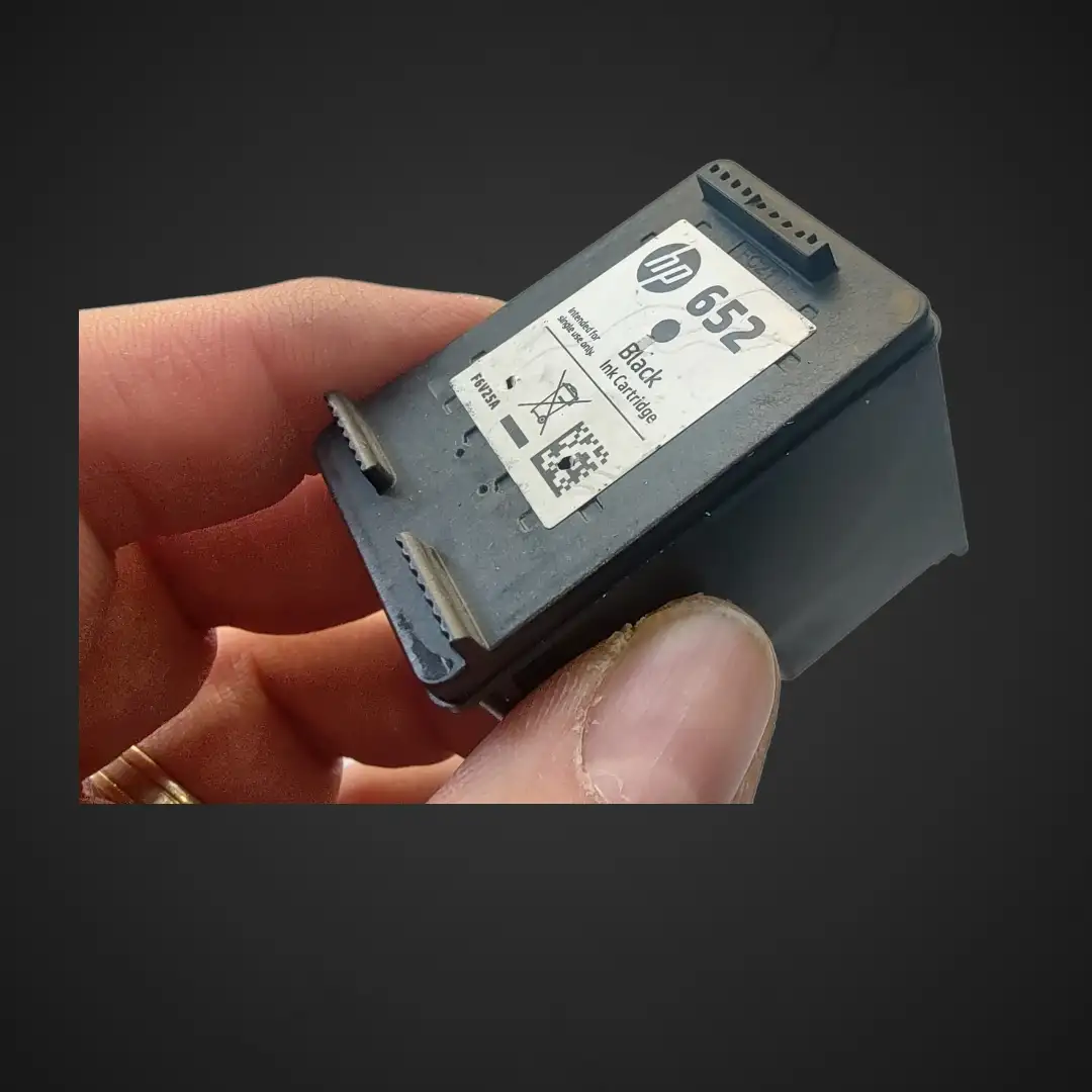 Obnovljena kartuša HP 652 črna (F6V25AE), obnovljena kartuša HP 652, črna kartuša HP 652, ugodna cena kartuša, prihranek pri tiskanju, lokalna storitev Ljubljana, HP Deskjet Ink Advantage,F6V24AE,F6V25AE,hp 652,XXL,večja,napolnjena,obnovljena,refill,kartuša,toner,ink,črnilo,tinta