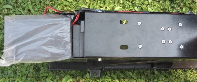 Ovalna parkirna ovira z dalinjskim upravljanjem (rdeča barva z odbojno folijo), AS-BW-3 red,parking barrier,parkirne ovire,