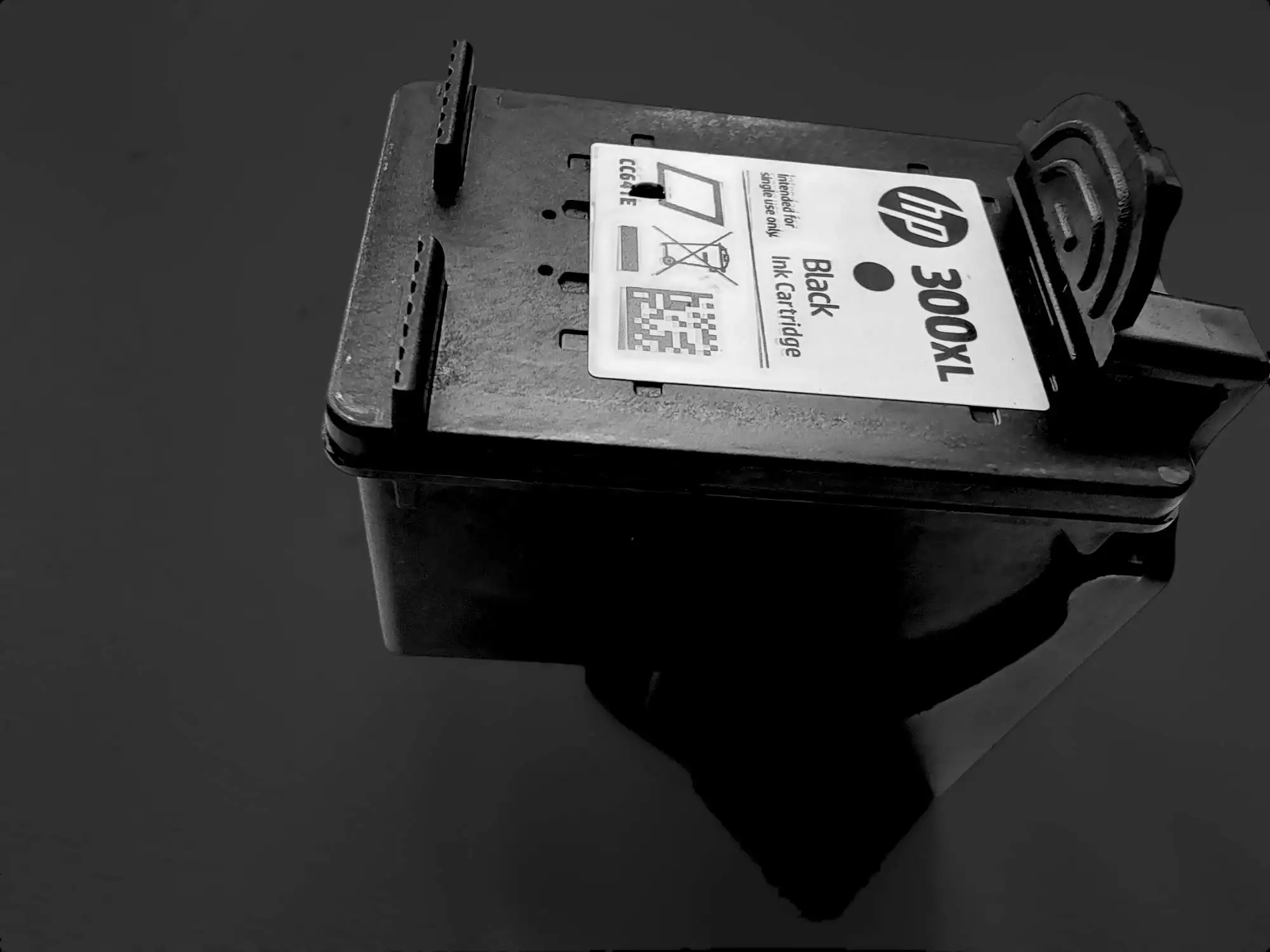 Polnjenje kartuše HP 300 XXL black, CC640EE CC641EE,hp 300,polnjenje kartuše HP 300, ugodne kartuše, polnjenje kartuš Ljubljana, cenovno ugodno tiskanje, ekološko polnjenje kartuš, Hewlett-Packard, lokalna storitev polnjenja, polnjenj,HP Deskjet D2560,HP Deskjet F4280,hp f4580,hp 300 črnilo