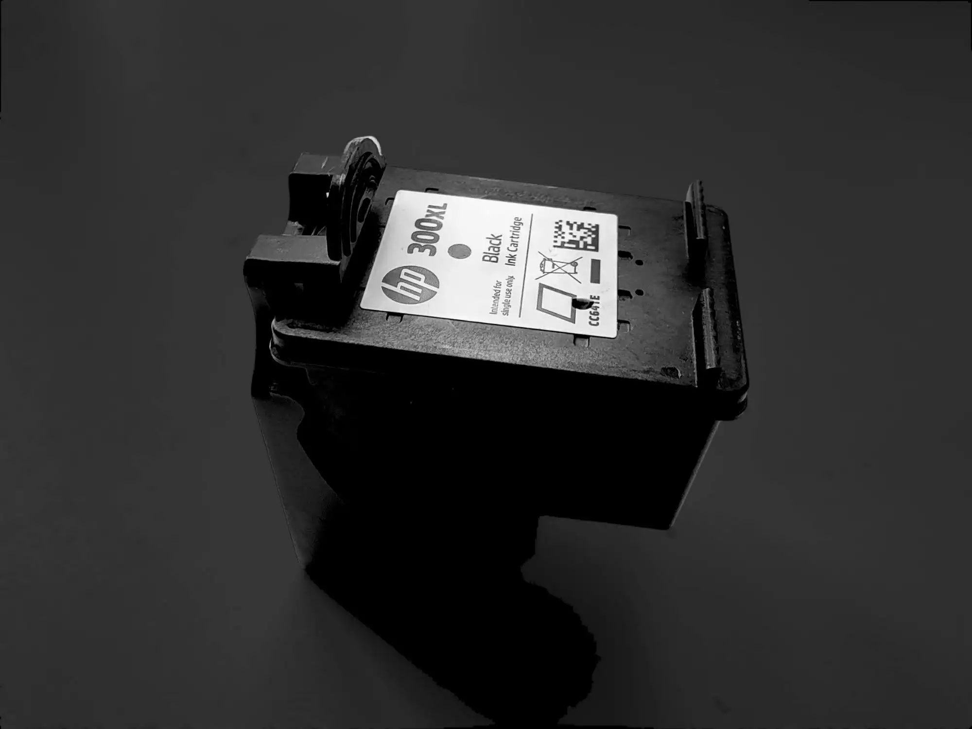 Polnjenje kartuše HP 300 XXL black, CC640EE CC641EE,hp 300,polnjenje kartuše HP 300, ugodne kartuše, polnjenje kartuš Ljubljana, cenovno ugodno tiskanje, ekološko polnjenje kartuš, Hewlett-Packard, lokalna storitev polnjenja, polnjenj,HP Deskjet D2560,HP Deskjet F4280,hp f4580,hp 300 črnilo