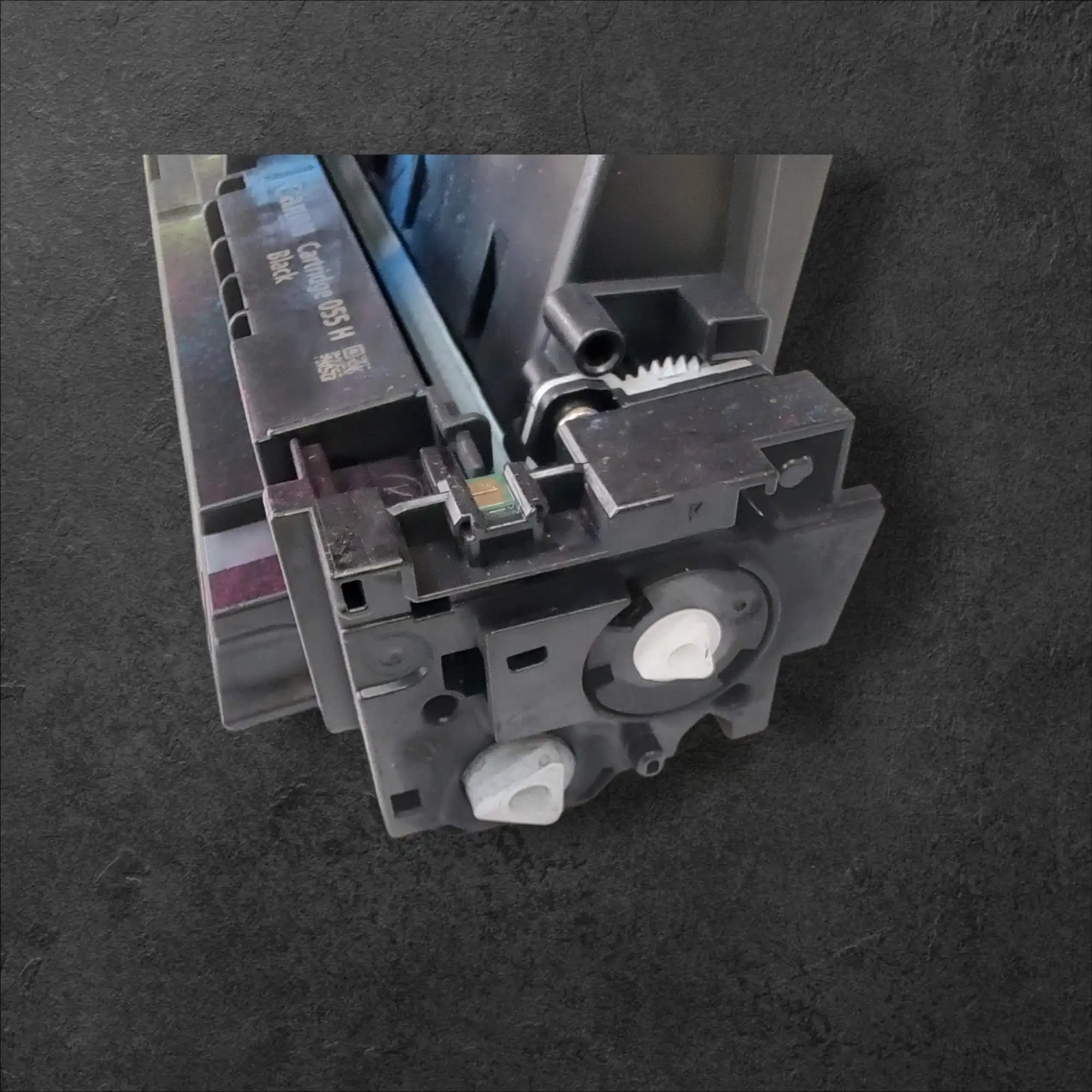 Polnjenje tonerja Canon CRG-55H Black za LBP66x, MF74x za 7.600 strani, Canon CRG-55H, polnjenje tonerja, obnovljen toner, kakovosten tisk, laserski tiskalnik, prihranek pri tiskanju, toner za LBP66x, toner za MF74x, testiran toner, dolga življenjska doba, ekološka rešitev, najboljša kakovost tiska, toner s premazom