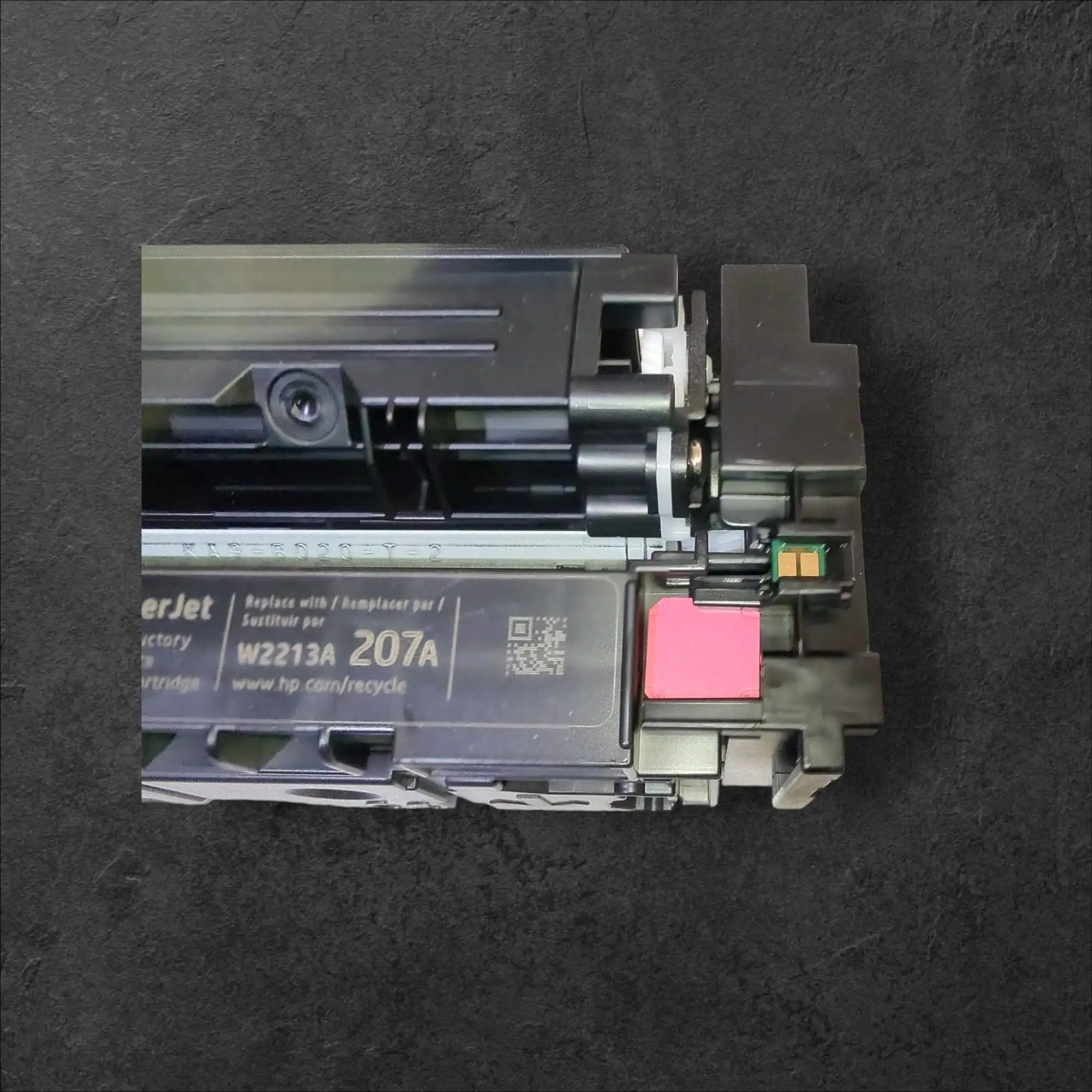 Polnjenje tonerja HP W2213A (207A) rdeča (magenta) za 1250 str, ceneje, ugodno, prihranek, lokalno, ljubljana, polnjenje tonerjev, HP W2213A, magenta toner, Hewlett-Packard, polnjenje tonerjev Ljubljana, CE standardi