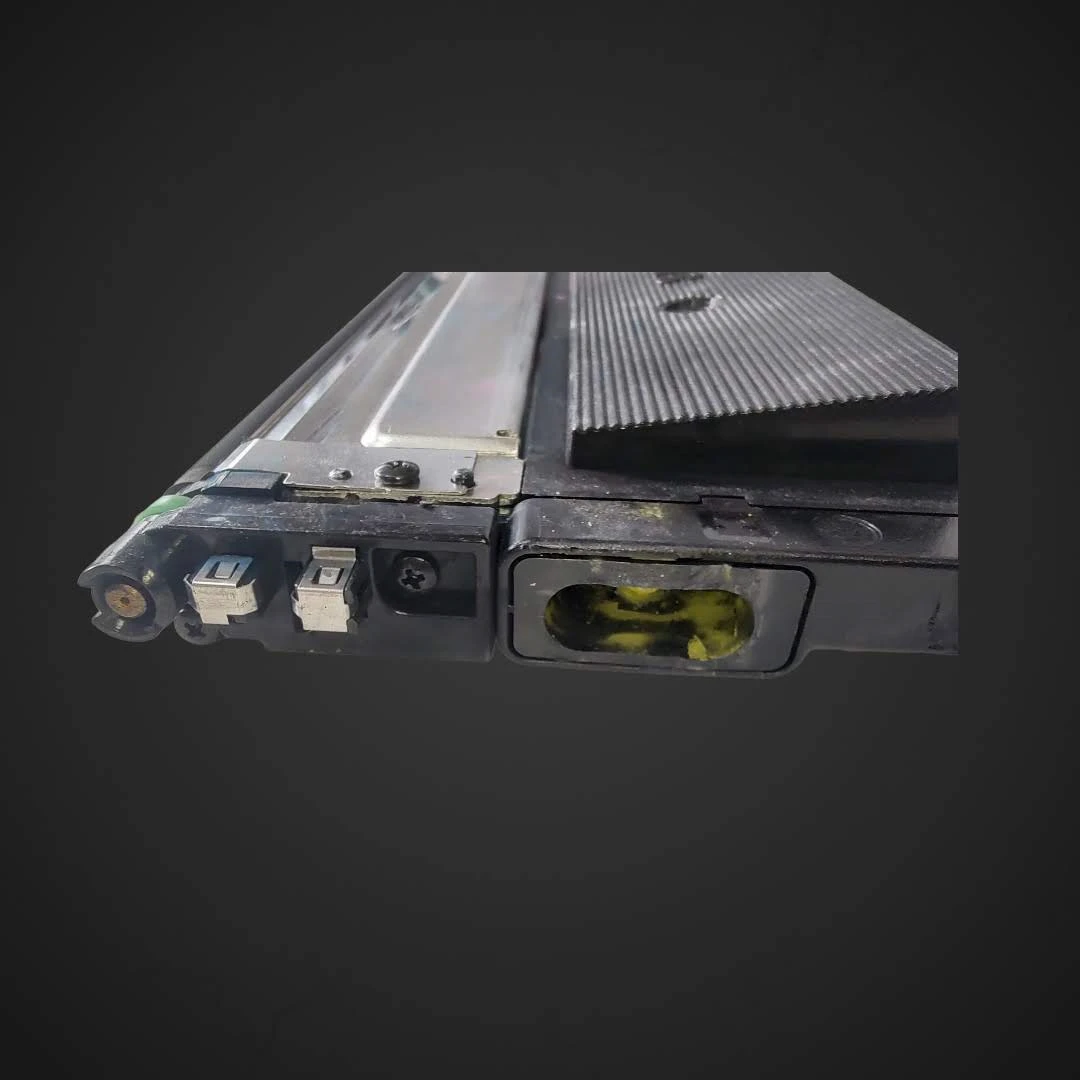 Polnjenje tonerja Samsung CLP-404 CMYK 1500 strani, polnjenje tonerjev, Samsung CLT-404, ekonomičnost, ekološka ozaveščenost, inovacije iz Taiwana, ultrazvočno varjenje, barvni tiskalniki, okoljska trajnost, zmanjšanje odpadkov, avtomatiziran postopek obnove, originalna ohišja tonerjev, prihranek