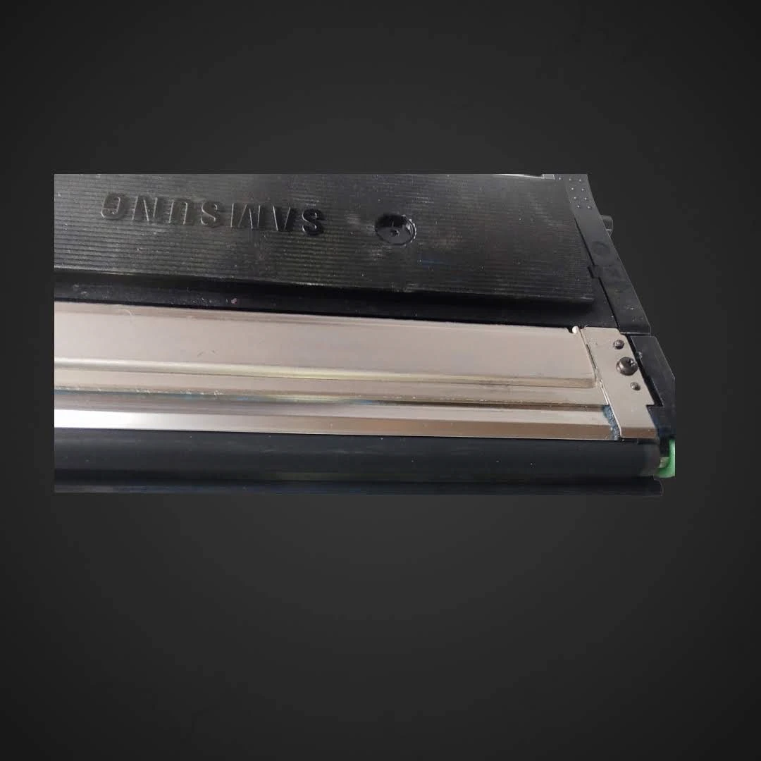 Polnjenje tonerja Samsung CLP-404 CMYK 1500 strani, polnjenje tonerjev, Samsung CLT-404, ekonomičnost, ekološka ozaveščenost, inovacije iz Taiwana, ultrazvočno varjenje, barvni tiskalniki, okoljska trajnost, zmanjšanje odpadkov, avtomatiziran postopek obnove, originalna ohišja tonerjev, prihranek