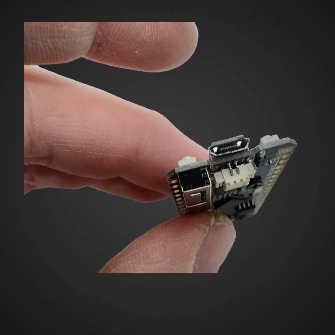 Razvojna plošča LORA32 868/915Mhz ESP32 z OLED zaslonom, lora,oled, Circuits,vezje,razvojna,plošča,ektran,zaslon,screen,arduino,rd,razvoj,ideja,inovacija,novost,diy,naredisam