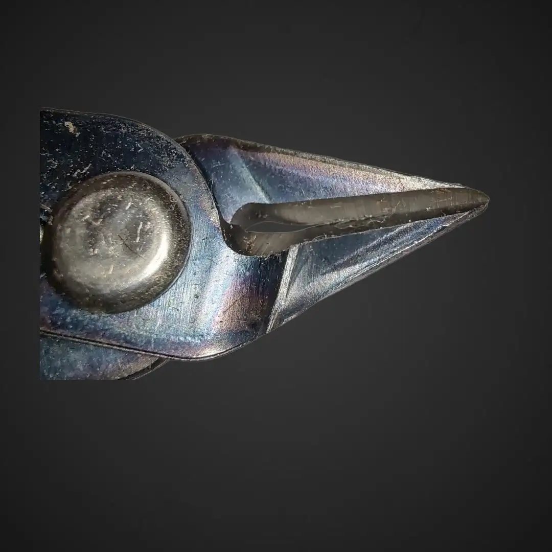 Ščipalne klešče za elektro in finomehaniko črna guma, klešče,ščipalke,ščipke,ščipalne klešče, elektro klešče, finomehanika, črn gumijast ročaj, vzmetni mehanizem, ugodno, prihranek, lokalno, Ljubljana