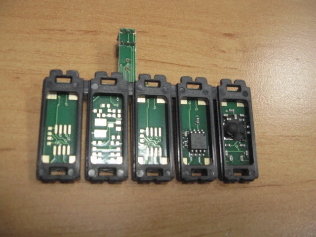 Set čipov za Epson D120 T0711 - T0714 z reset gumbom, D120 reset chip with button