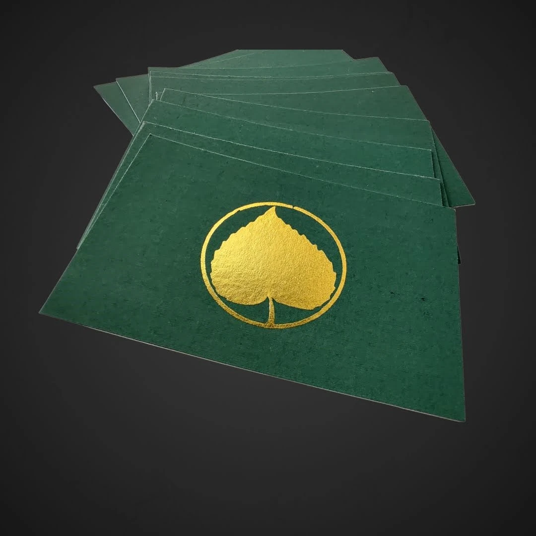 Tisk in izdelava vizitk na saten papir z obojestranskim zlatotiskom, vizitka,vabilo,čestitka,razglednica,zlatotisk,janez,manufaktura,digitalno,saten,matt,glossy