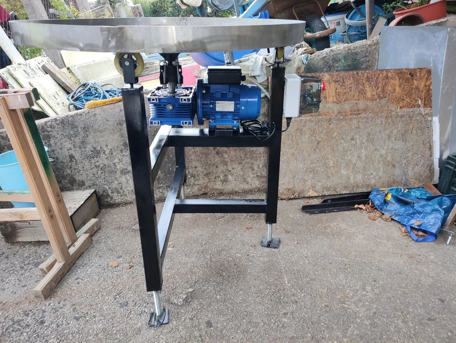 Vrteča miza INOX z VFD regulacijo hitrosti 0 - 35RPM, rotation table,turntable,RPM,VFD,regulacija,inox,SS304,SS307,prehrambena industrija,
