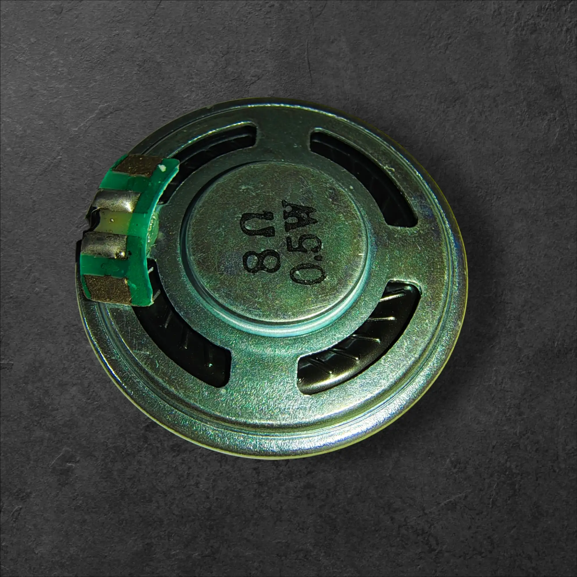 Zvočnik 36mm 8Ohm 0,5W za rezervne dele, zvočnik 36mm, 8 ohm zvočnik, 0,5w speaker, zvočnik za popravilo, rezervni deli za elektroniko, ceneje, ugodno, prihranek, lokalno, ljubljana<br><br>